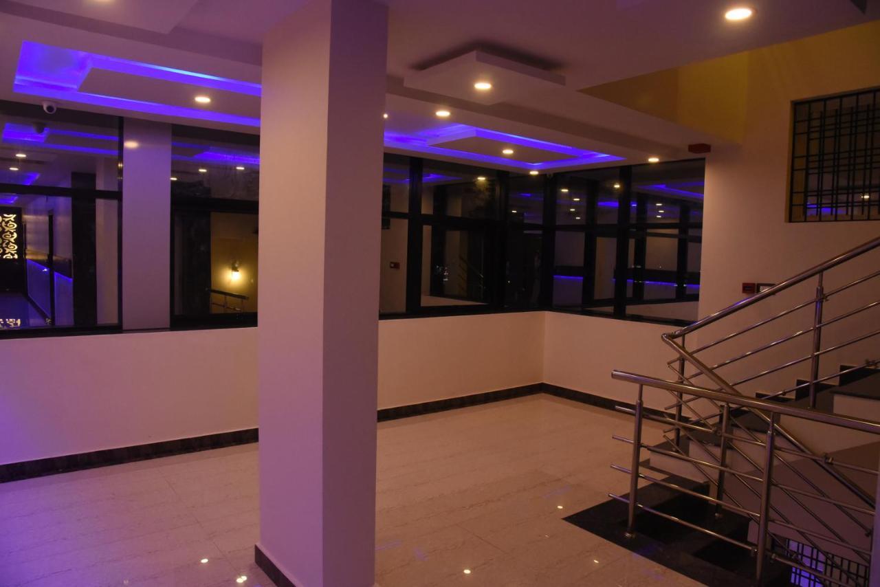 Chikmagalūr Hotel Grand Kubera מראה חיצוני תמונה