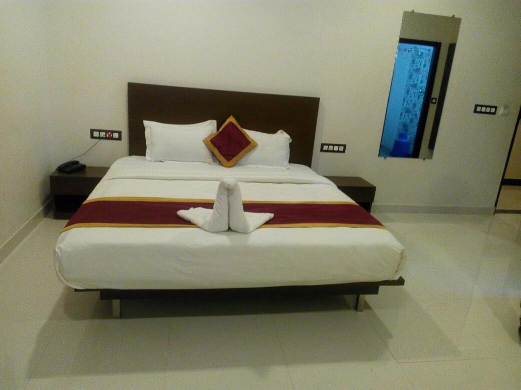 Chikmagalūr Hotel Grand Kubera מראה חיצוני תמונה